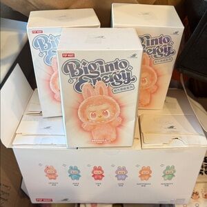 Pop Mart Biginto Energy Collectible Figures